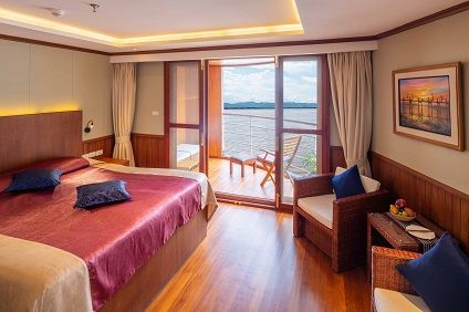 OF - 2 Bed Forward Suite Upper Deck with Private Balcony Photo