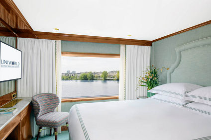 Deluxe Stateroom Photo