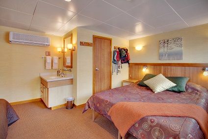 Admiral Stateroom Photo