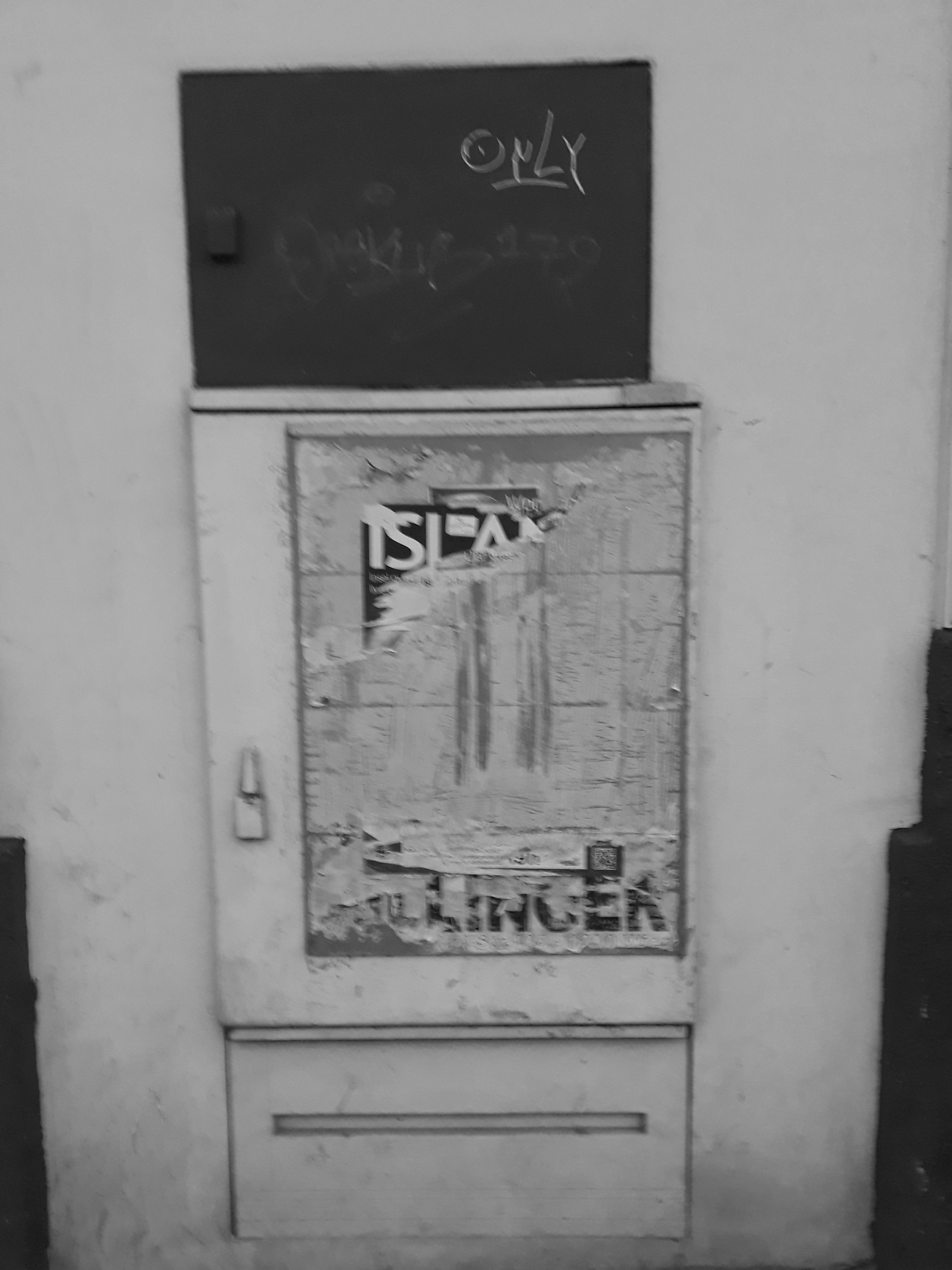 Damaged Photographs, Iceland (154529)