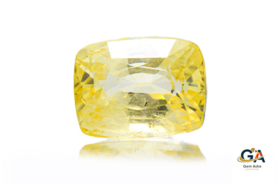YS295-A-1.jpg Yellow Sapphire 5.00 Carat (5.50 Ratti) - Image 1