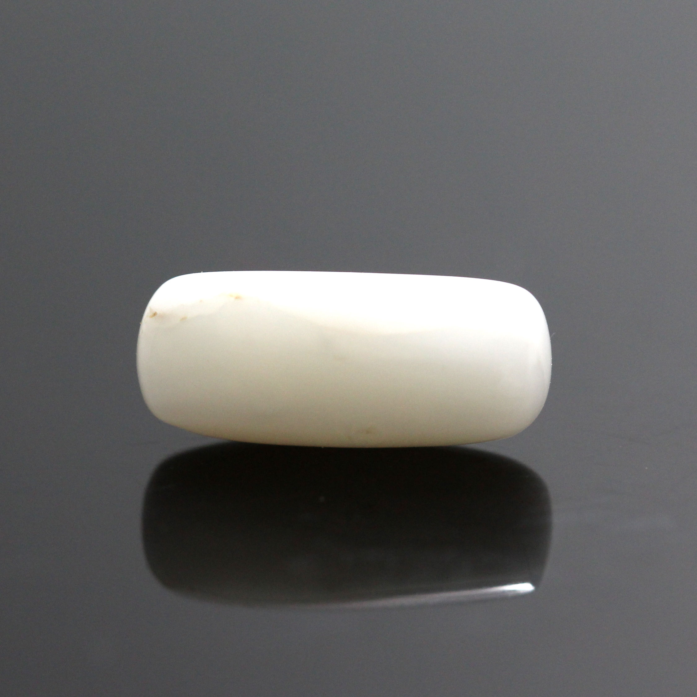 cow7-1.jpg Natural White Coral 5.97 Carat (6.63 Ratti) - Image 1