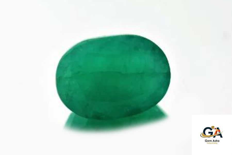 emr96-1.jpg Emerald 8.46 Carat (9.40 Ratti) - Image 1