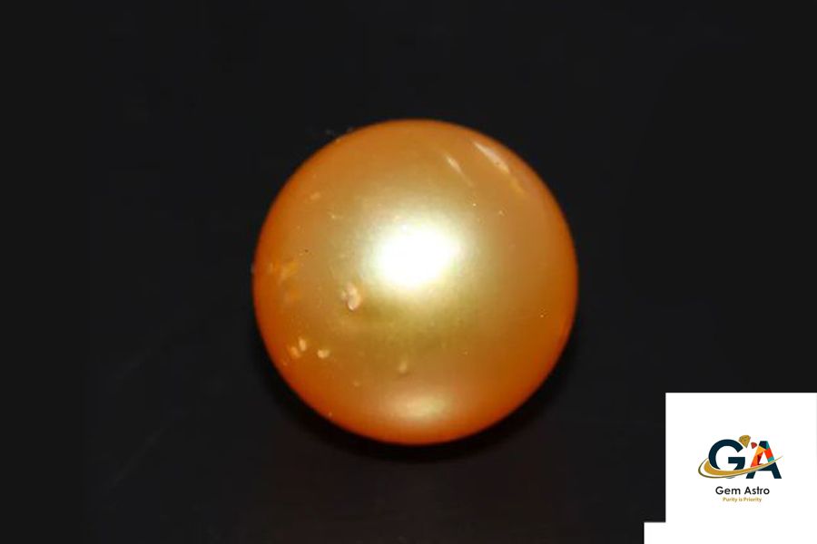 prl40-1.jpg Golden South Sea Pearl (Moti) 6.93 Carat (7.62 Ratti) - Image 1