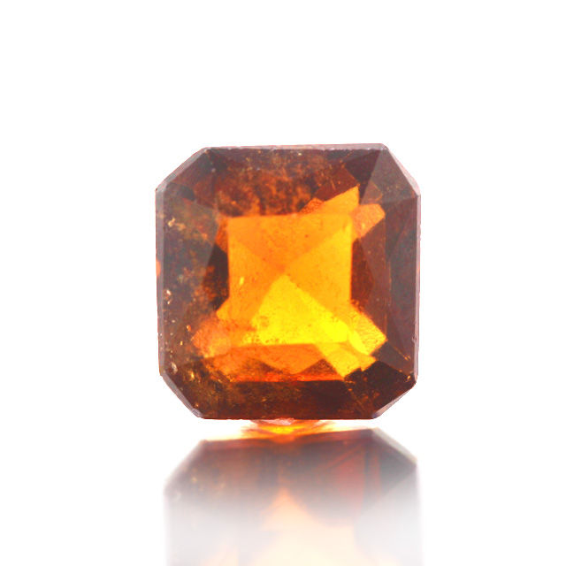 HG72 (1) Hessonite Garnet (Gomed) 10.18 Carat (11.20 Ratti) - Image 1