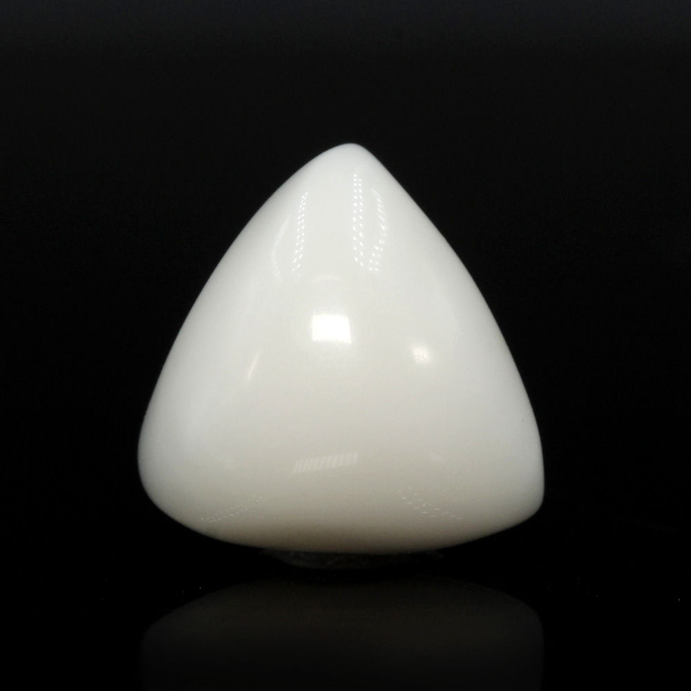 GAWCL38 (1) White Coral 7.86 Carat (8.65 Ratti Safed Moonga) - Image 1