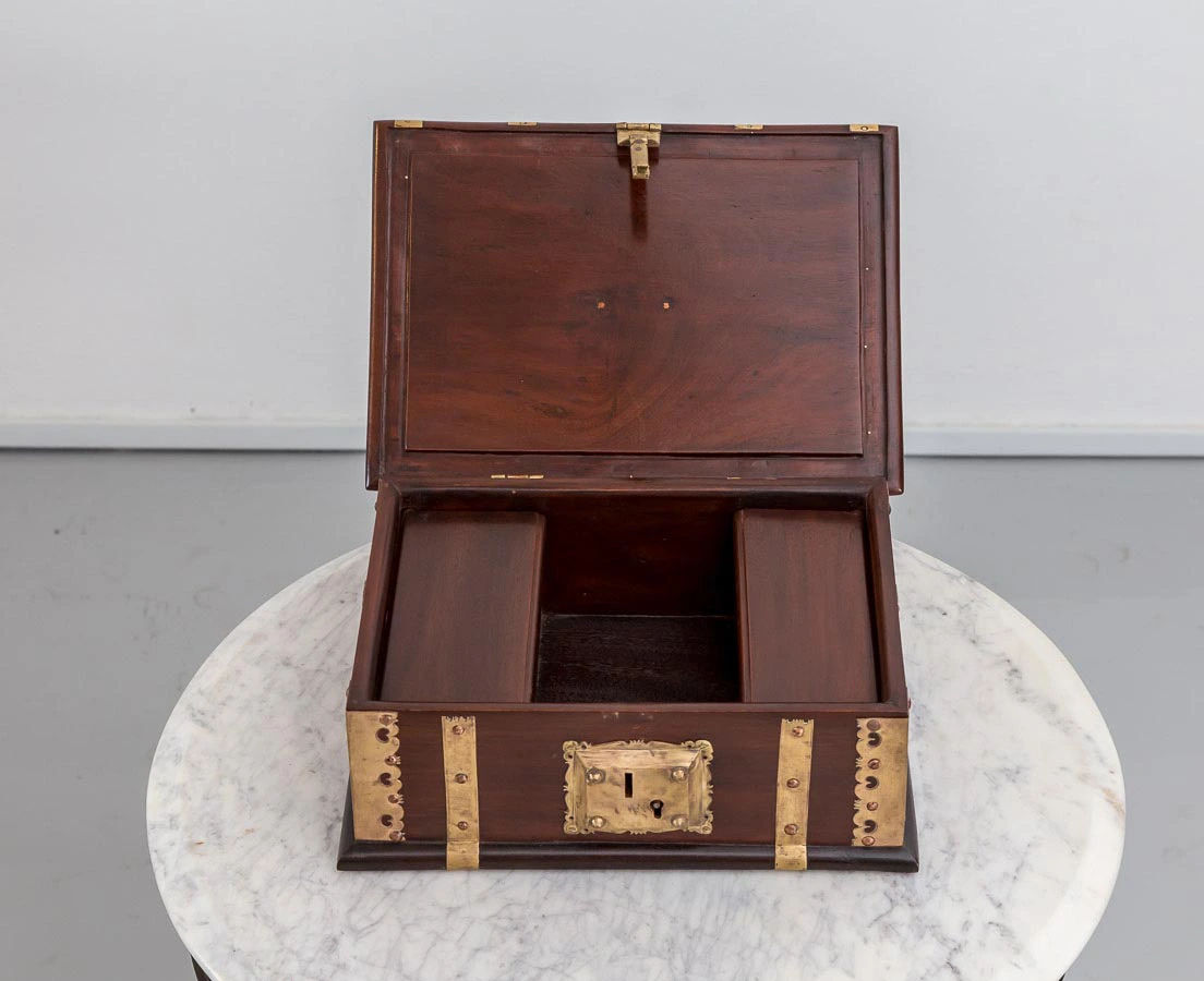 BOX-272 4L British Colonial Mahogany Cash Box l The Past Perfect Collection l Singapore