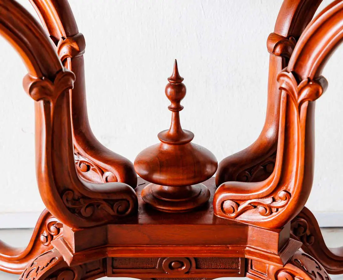 Antique Tables - British Colonial Mahogany Oval Centre Table - The Past Perfect Collection - Singapore
