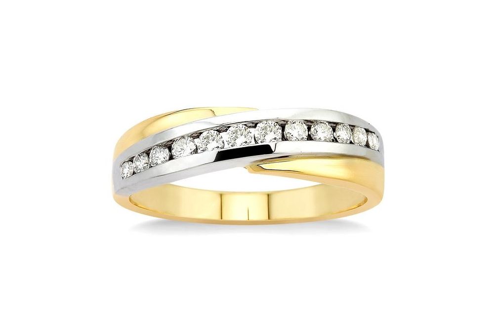 1/3 Ctw Round Cut Diamond Women's Ring in 10K Yellow Gold - Size 5