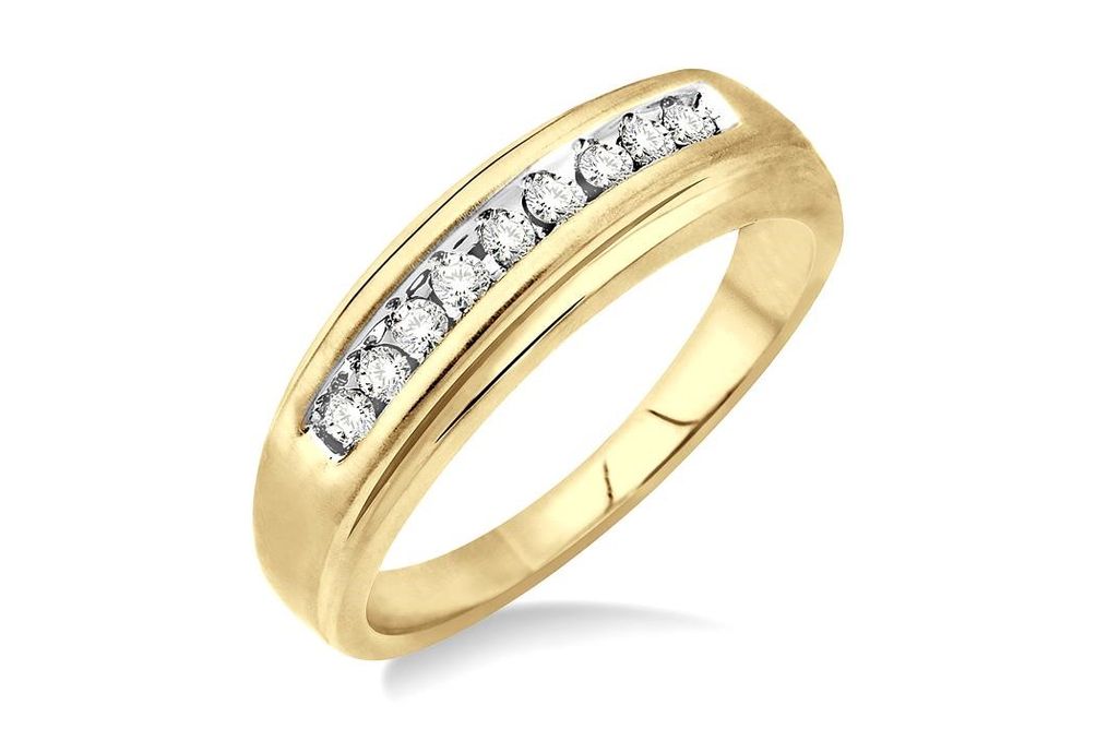 1/4 Ctw Round Cut Diamond Men's Ring in 10K Yellow Gold - Size 9
