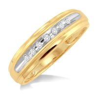 1/20 Ctw Round Cut Diamond Men's Ring in 10K Yellow Gold - Size 9