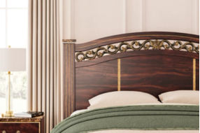 Signature Design by Ashley Glosmount King Poster Bed-Two-tone