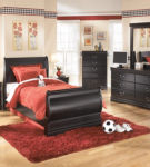 Signature Design by Ashley Huey Vineyard Twin Sleight Bed and Dresser