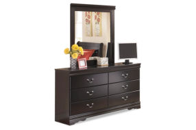 Huey Vineyard Twin Sleigh Headboard, Dresser and Mirror