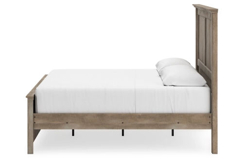 Signature Design by Ashley Yarbeck King Panel Bed-Sand