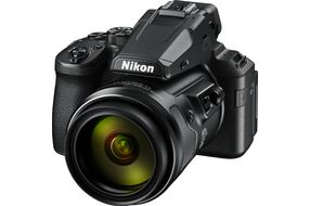 Nikon - Coolpix P950 16.0-Megapixel Digital Camera - Black