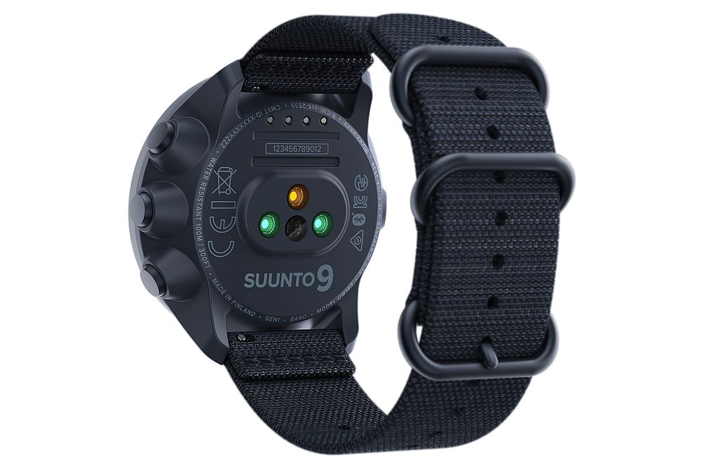 SUUNTO - 9 Baro Titanium Outdoor/Sports Adventure Tracking Connected Watch with GPS and Heart Rate