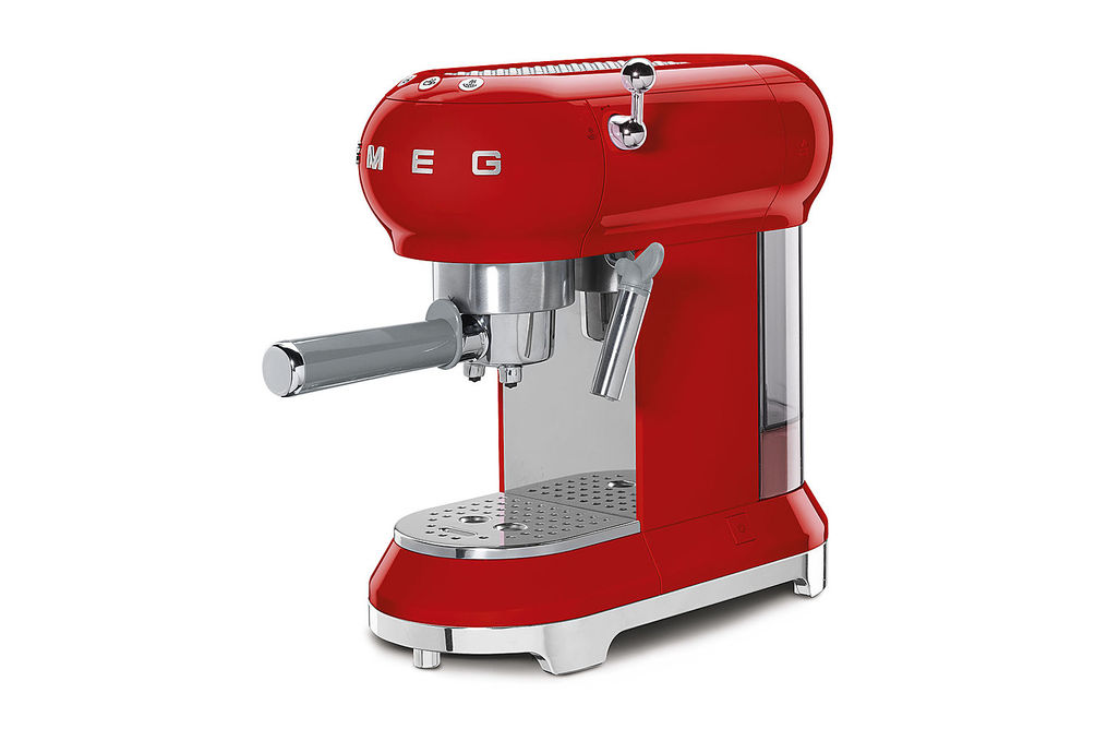 SMEG Semi-Automatic Espresso Machine with 15 bar pressure - Red