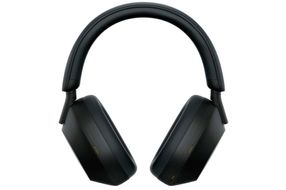 WIRELESS INDUSTRY LEADING NOISE CANCELING HEADPHONES BLACK