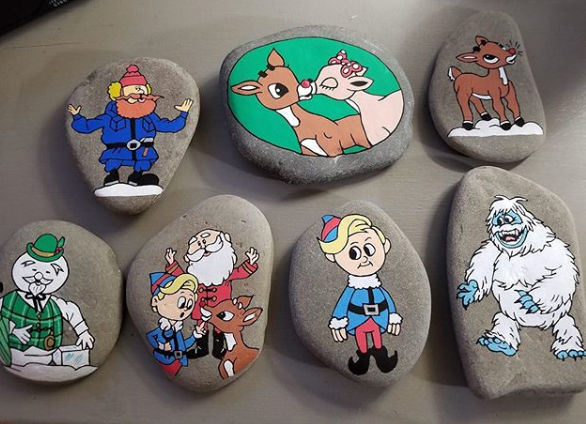 75+ of the Best Christmas Painted Rocks of Instagram 32 christmas painted rocks