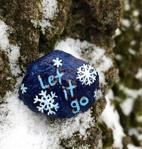 75+ of the Best Christmas Painted Rocks of Instagram 18 let it go painted rock