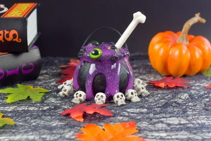 35 Glorious Hocus Pocus Crafts for a Spook-tacular Halloween 6 hocus pocus slime