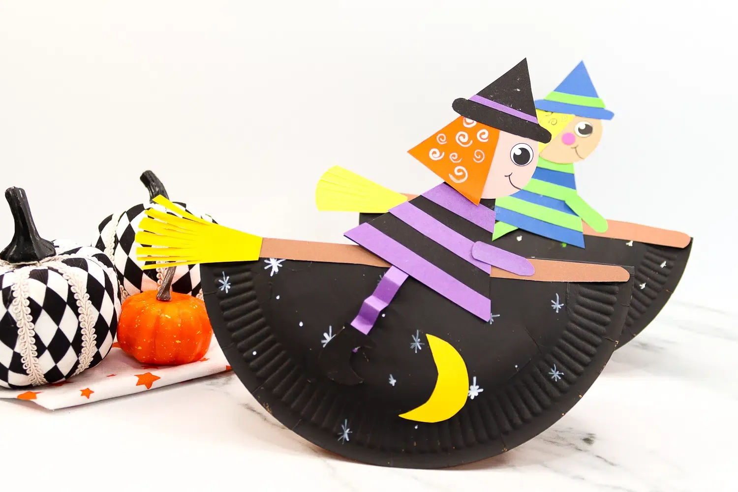35 Glorious Hocus Pocus Crafts for a Spook-tacular Halloween 11 rocking witch craft