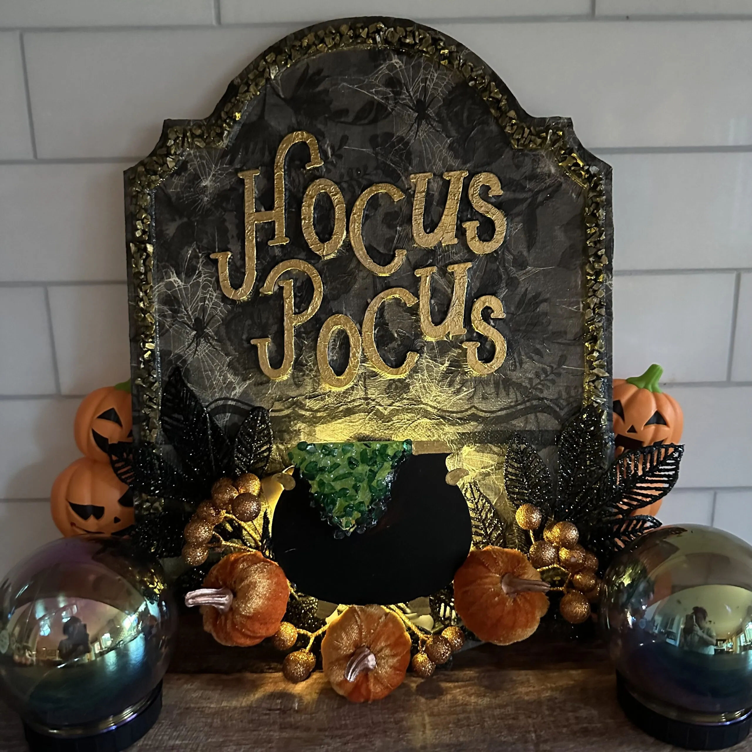35 Glorious Hocus Pocus Crafts for a Spook-tacular Halloween 36 hocus pocus sign diy
