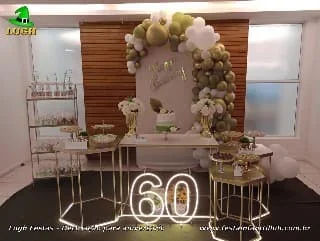 Decoração de Aniversário de 60 anos estilo Dourado, verde e branco - Festa na Barra da Tijuca-RJ
