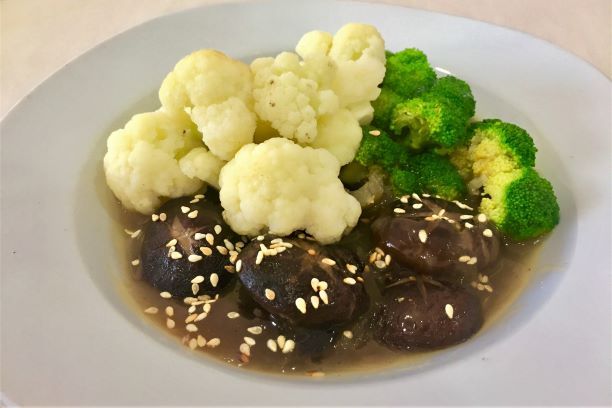 Shiitake Mushrooms with Broccoli and/or Cauliflower