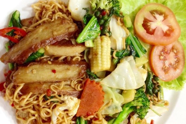 Mama Thai Noodles with Soy Duck