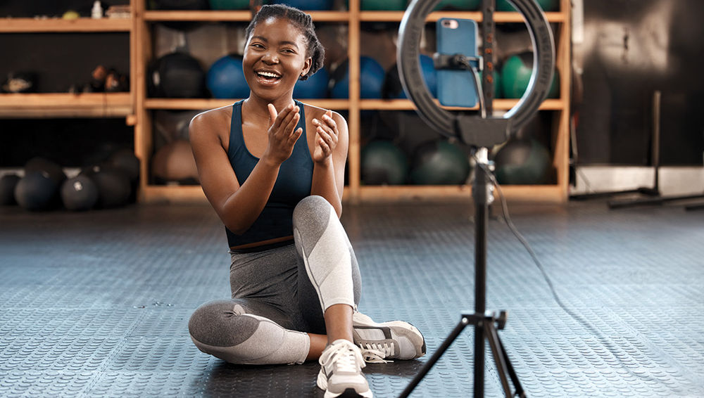 The No-Pressure Marketing Plan: Earn Clients by Sharing What You Know