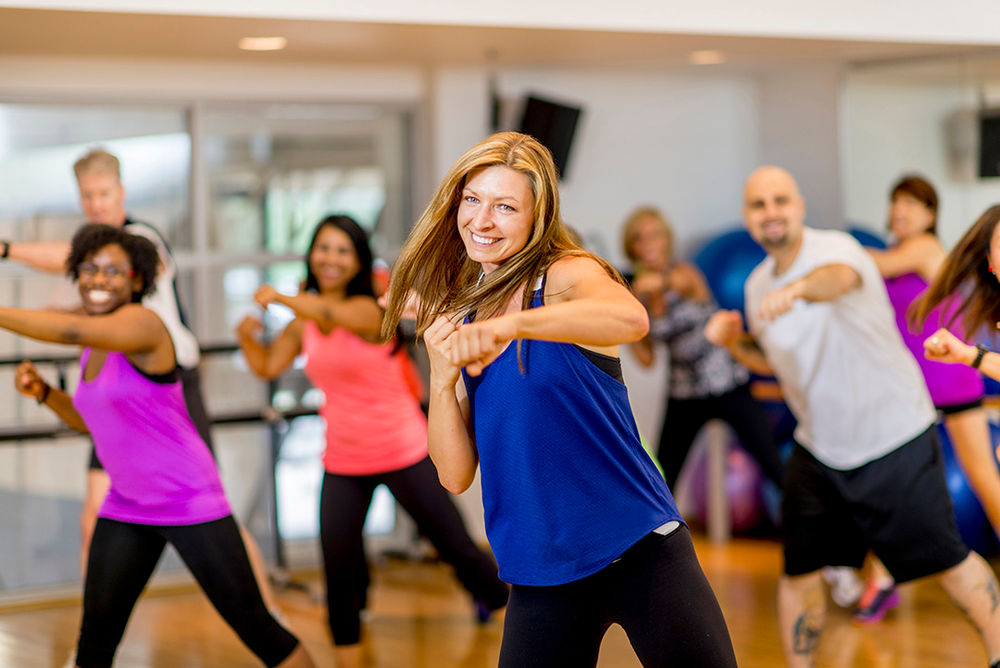 Benefits of a group fitness class - Women's Fitness