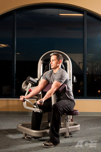 machine seated bicep curl