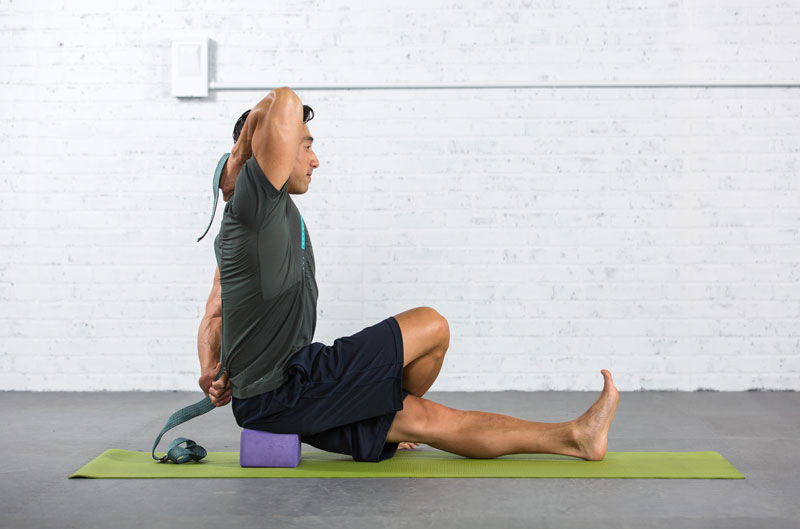 Yoga For Weightlifters & Powerlifters: Complement Your Workouts & Boost  Your Mobility! 