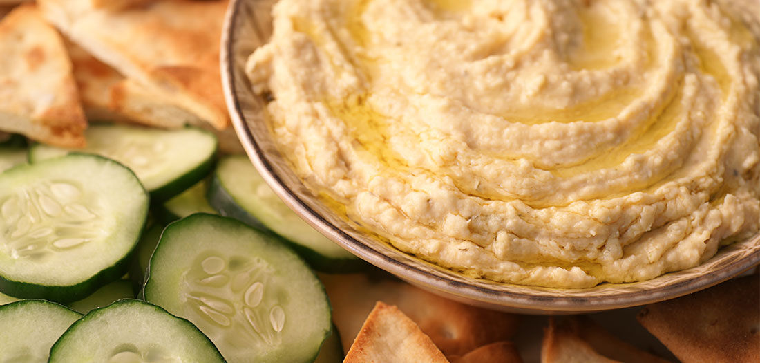 hummus-cucumbers