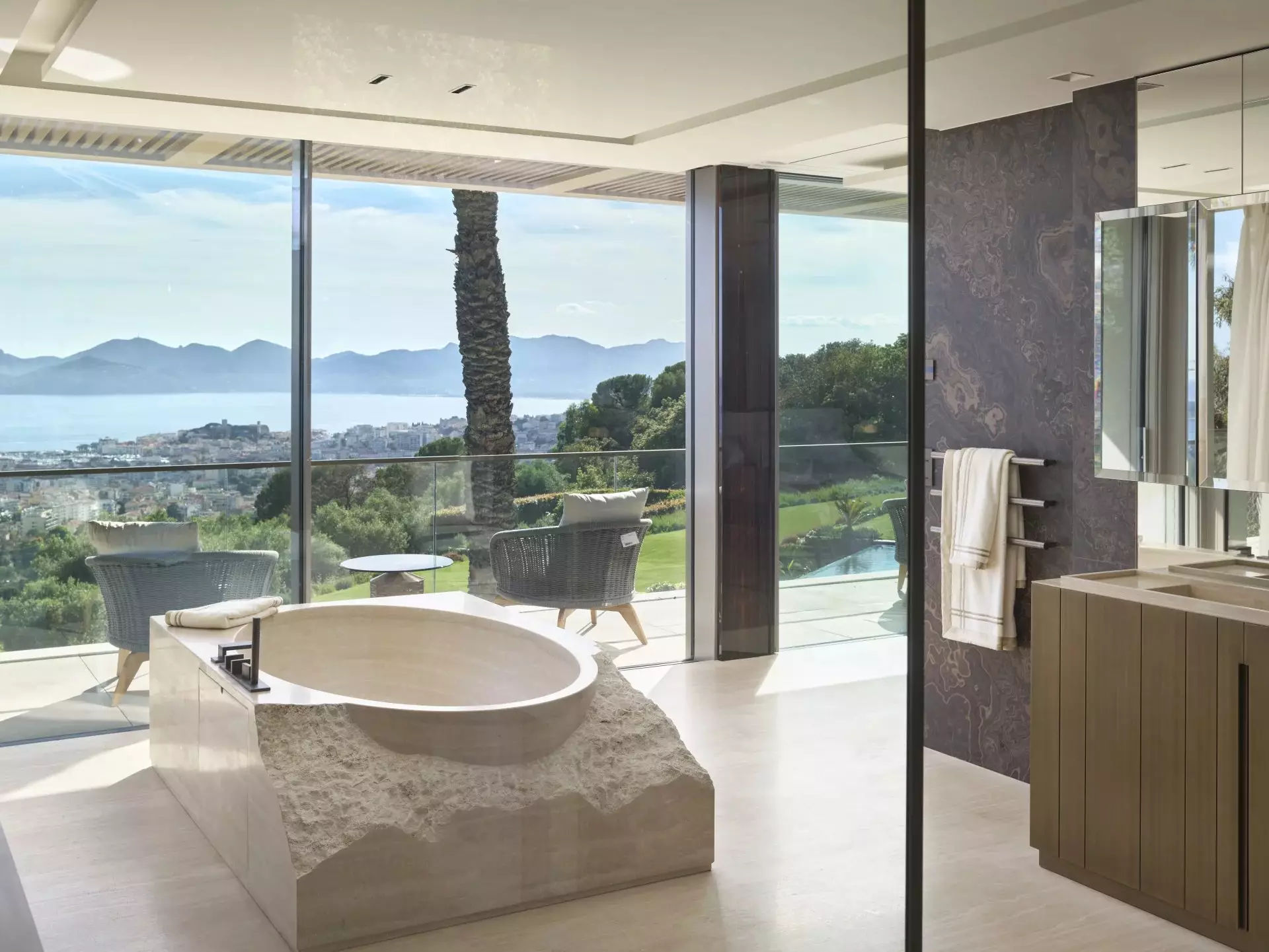 Image of Villa - 9 Bedrooms - 7 Bathrooms for Sale in Cannes-France, Image 7