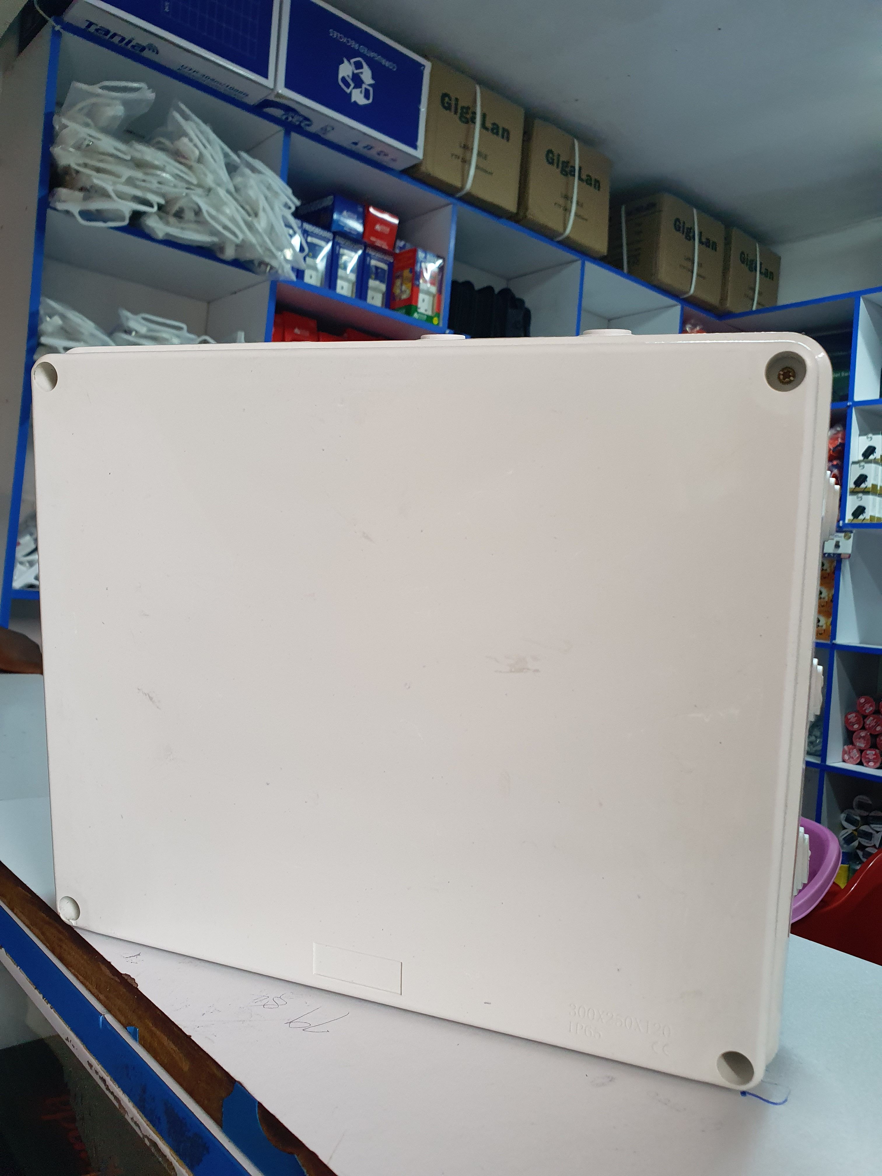 100×100×75 Adapter Box