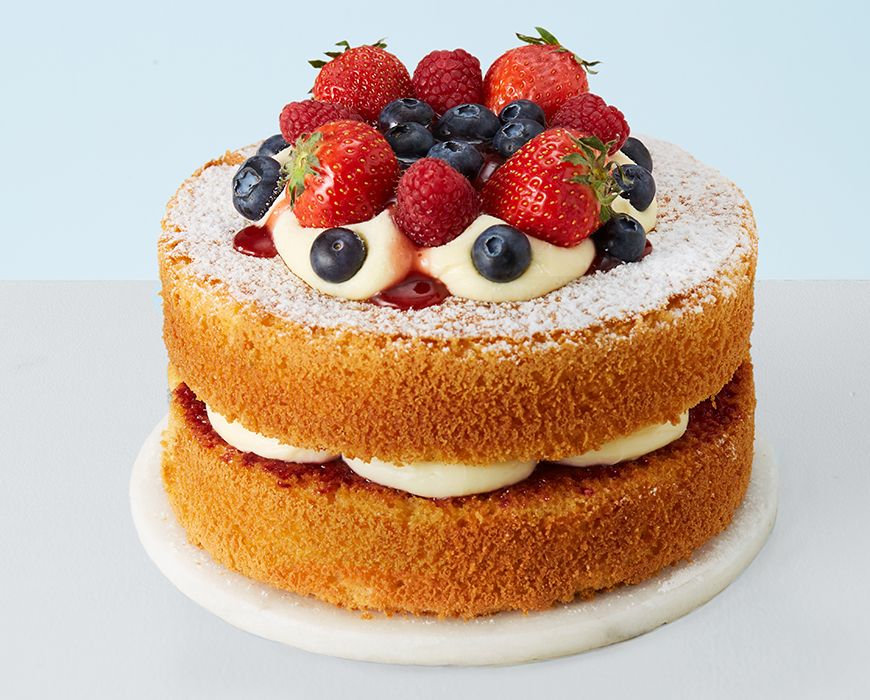 Elizabeth Sponge Cake Recipe | Sainsbury's