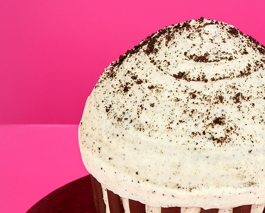 Buy Cookies and Cream Giant Cupcakes online from Lola's Cupcakes