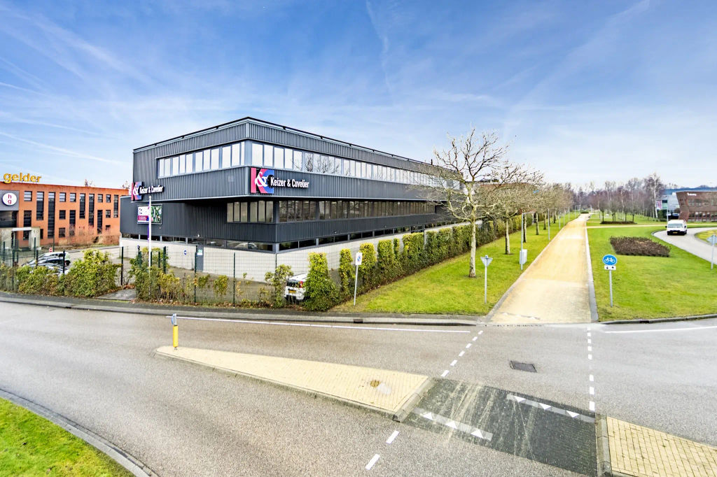 Schillingweg 1, Nieuw Vennep
