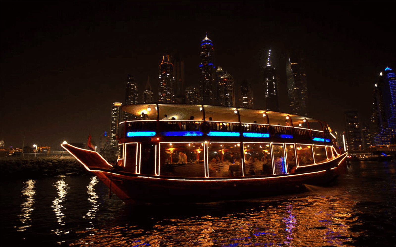 Vip Dinner Cruise