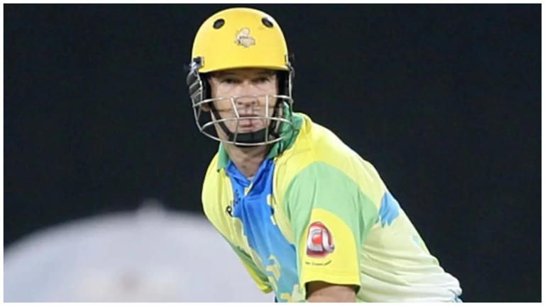 Most 100 in List-A: લિસ્ટ-એ ક્રિકેટ (List A cricket) માં સૌથી વધુ સદી ફટકારનાર બેટ્સમેન કોણ છે? ટોચના 6 ખેલાડીઓની યાદી જુઓ. 4 AA1T07F6