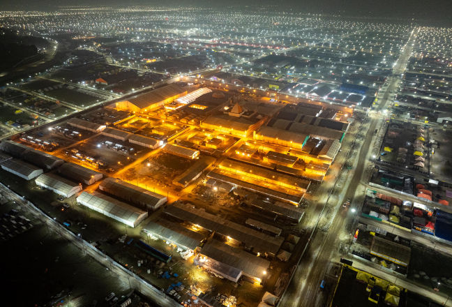 Maha Kumbh 2025: શ્રદ્ધાની ડૂબકી, ભક્તોનું પૂર... મહાકુંભમાં ભક્તો ઉમટી પડ્યા, સંગમ કિનારાની અદ્ભુત તસવીરો 7 Mahakumbh202506