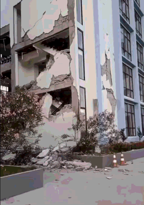 ભૂકંપ(Earthquake)નો ખતરનાક કહેર: ઇન્ડોનેશિયામાં 7.7 તીવ્રતાનો ભૂકંપ, 38નાં મોત; ઇમારતો ધરાશાયી, સુનામીનો ભય 6 Recording%202026 08 15%20192842%201