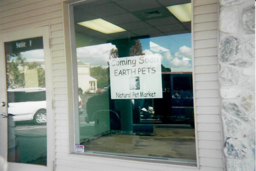 25th Anniversary at Earth Pets Gainesville!