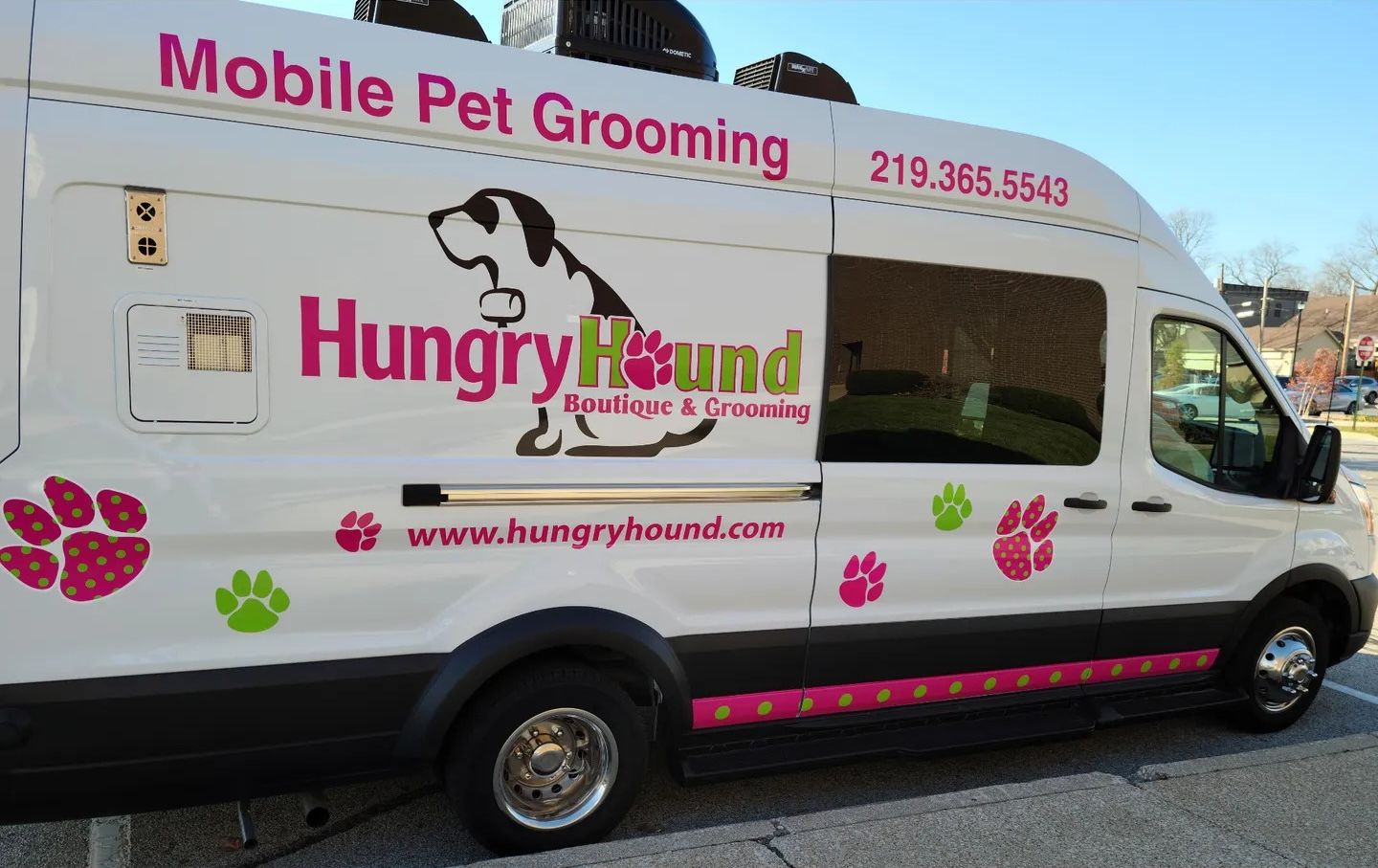 Hungry Hound Mobile Grooming Van