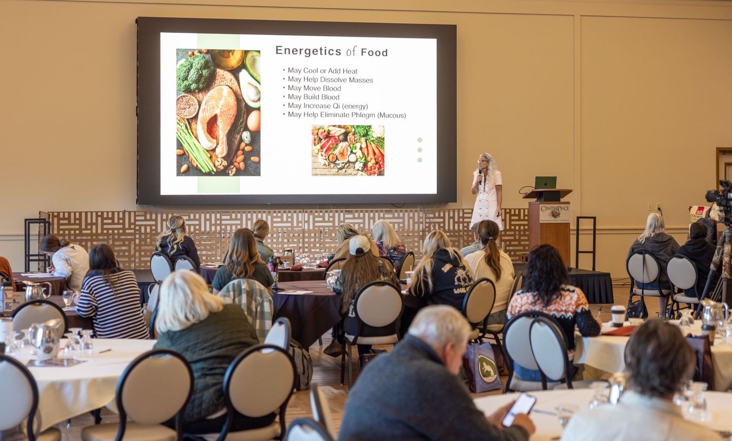 Attendees at PNW Neighborhood Pet Talks 2026 in Spokane Valley
