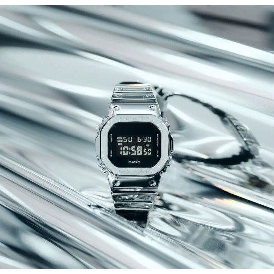 G-Shock GM-5600YM-8ER Metallic series Horloge
