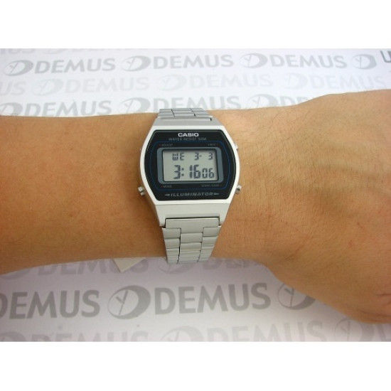 Casio Retro B640WD-1AVEF Horloge 39mm